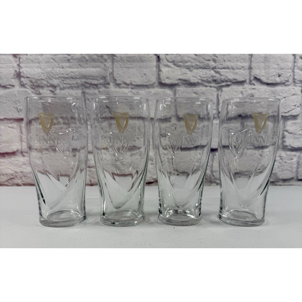 Set Two 4 Guinness 20 oz Beer Clear Pint Glasses Raised Harp Embossed *BRAND NEW